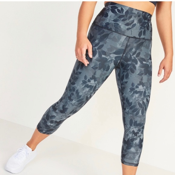 NWT🔥 BUDDLE OFF 🔥10 🔥ITEMS 🔥 VARIETY🔥VARIOUS SIZES🔥SMLXL🔥 - Picture 9 of 16